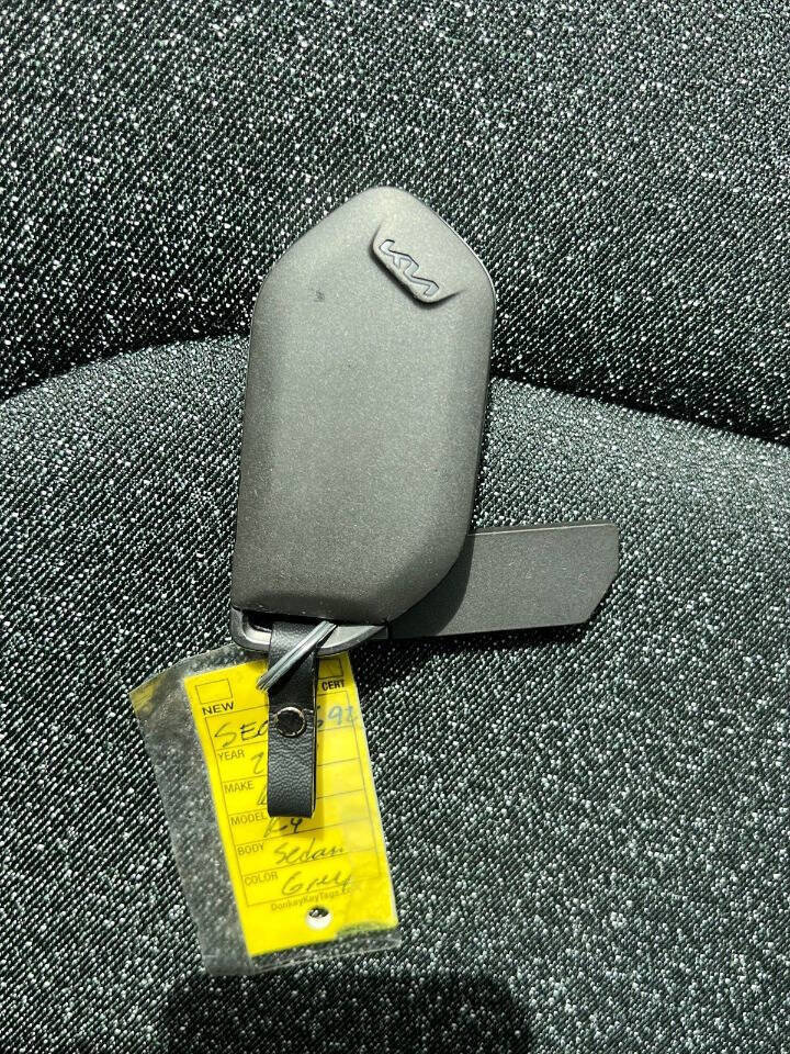 Used 2025 Kia K4 GT-Line w/ GT-Line Sunroof Package image 19