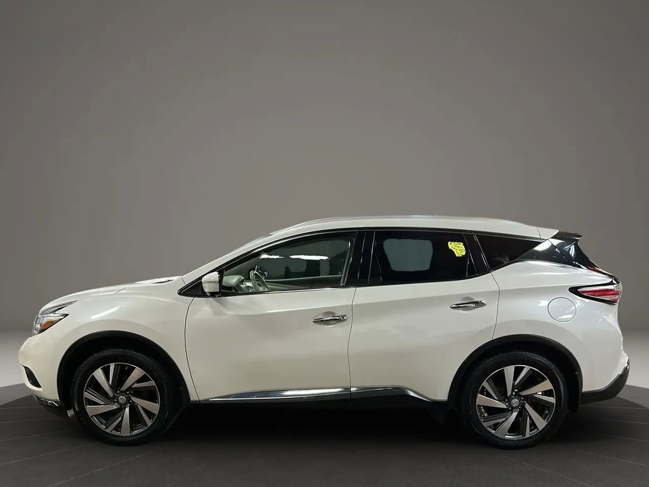 Used 2015 Nissan Murano Platinum w/ Platinum Technology Package image 2