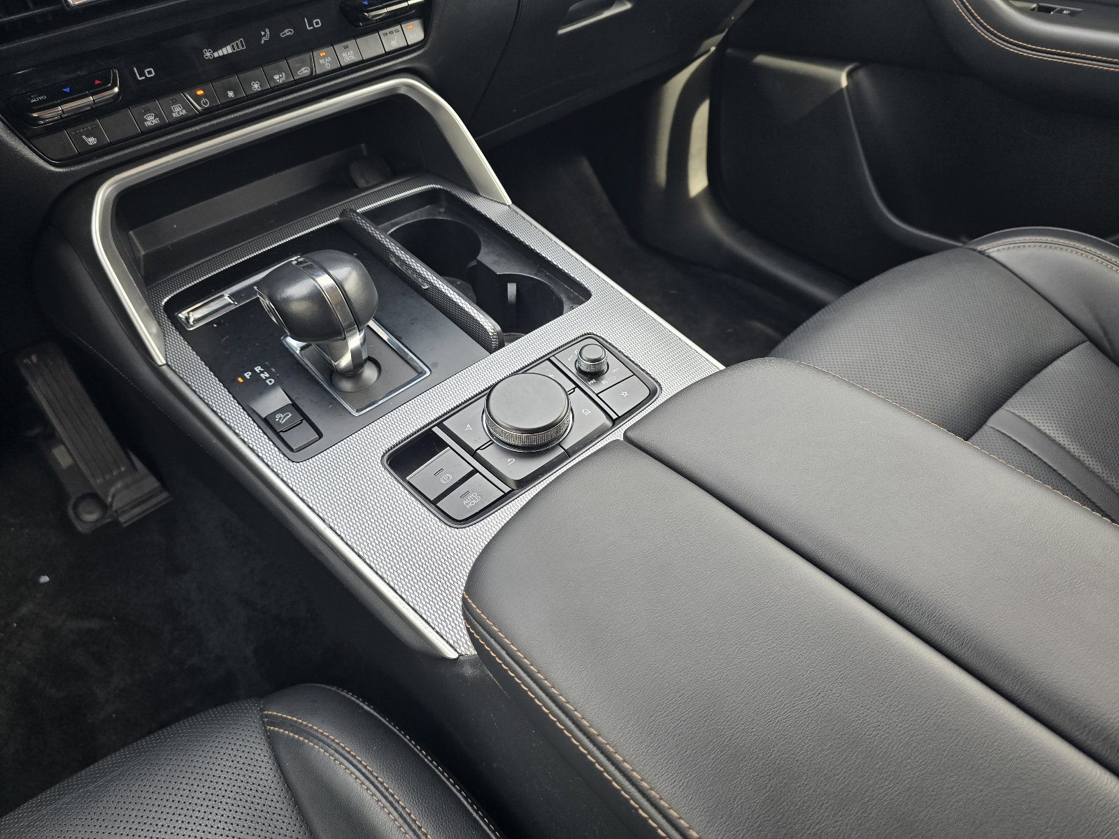 Used 2025 MAZDA CX-90 3.3 Turbo w/ Preferred Package image 16