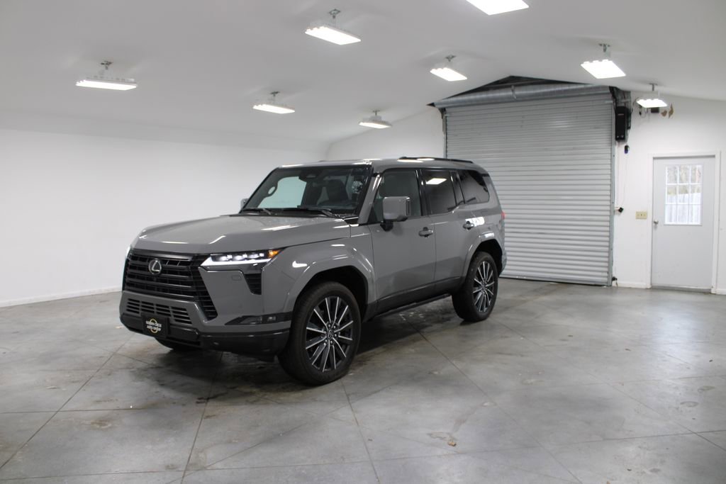 Used 2024 Lexus GX 550 image 4