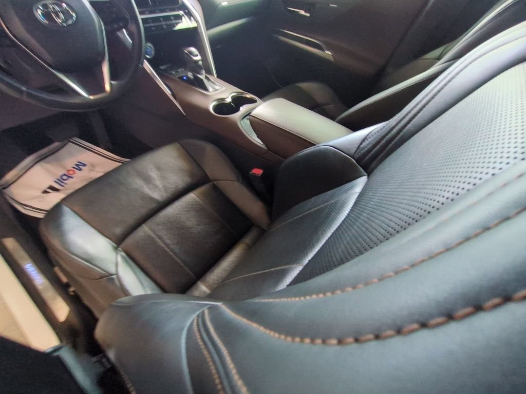 Used 2021 Toyota Venza Limited AWD/4WD image 21