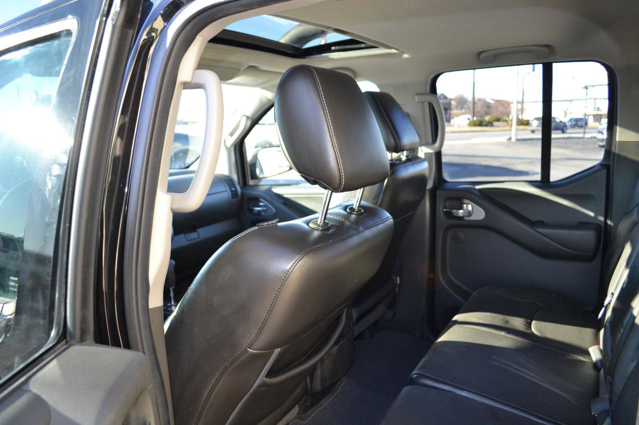 Used 2016 Nissan Frontier PRO-4X w/ Pro-4x Luxury Package image 41