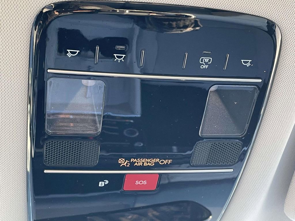 Used 2025 Hyundai Santa Fe SE image 21