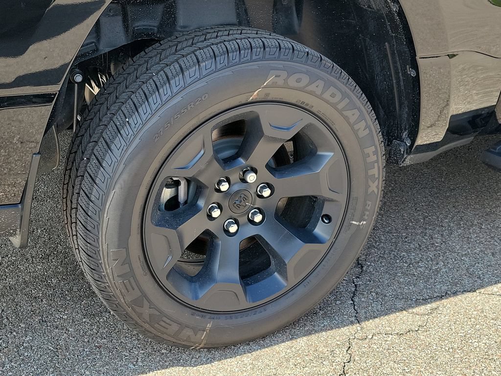 New 2026 RAM 1500 Express AWD/4WD image 5