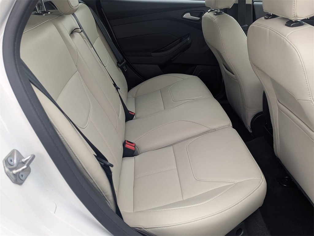 Used 2017 Ford Focus Titanium image 27