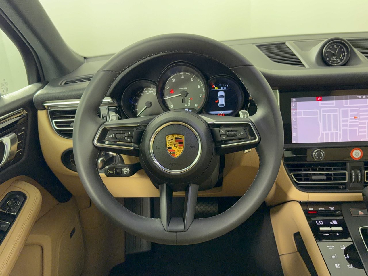 New 2026 Porsche Macan AWD/4WD image 10