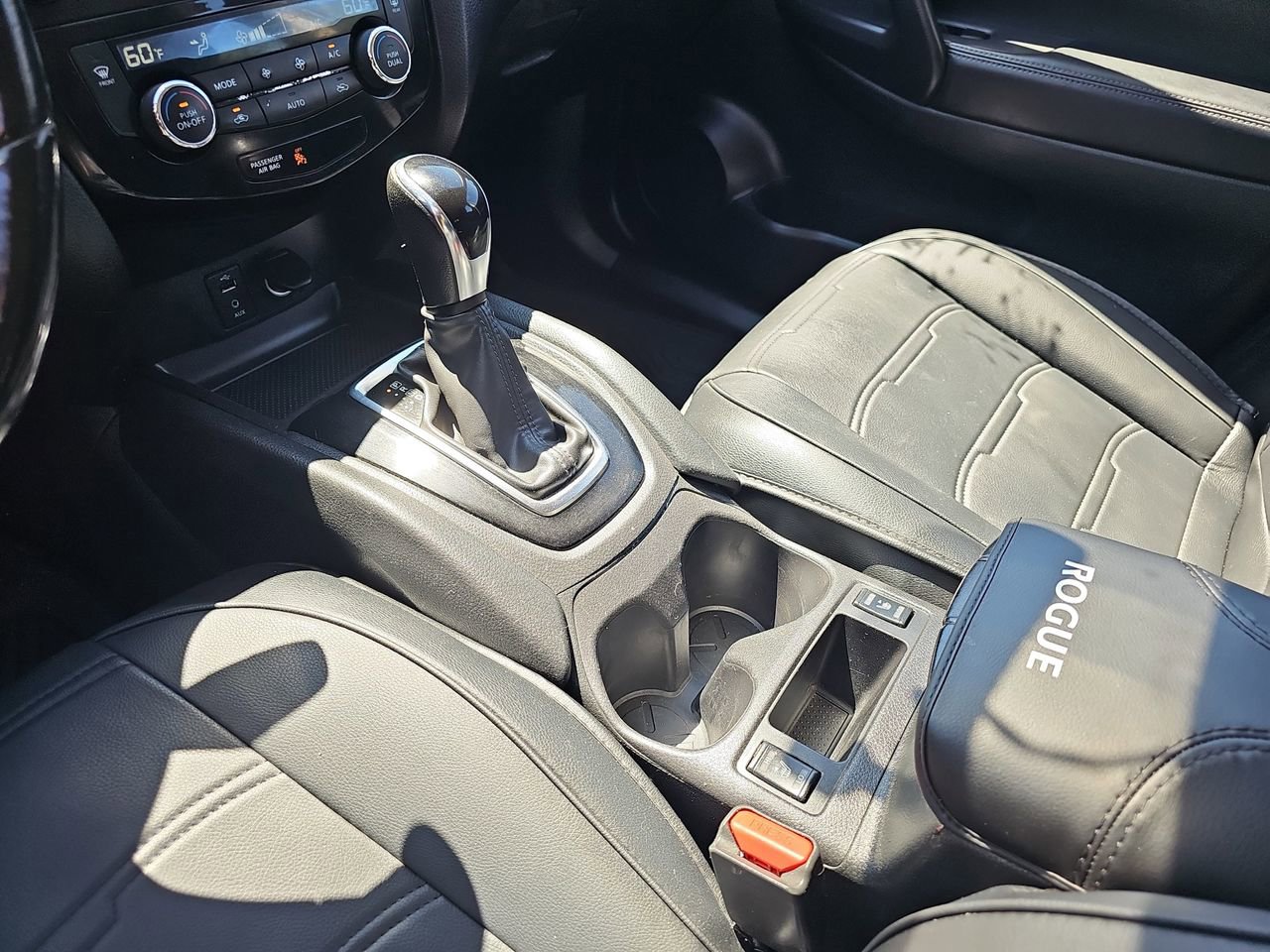 Used 2018 Nissan Rogue Sport SV w/ SV Technology Package image 14