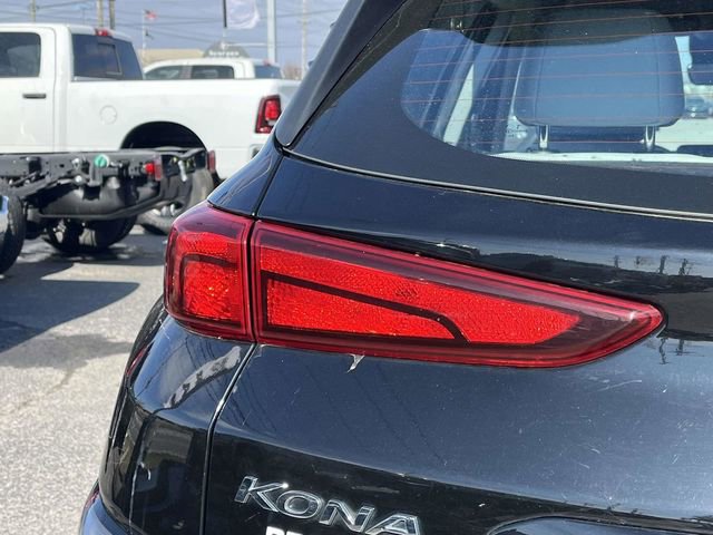 Used 2023 Hyundai Kona SE w/ Cargo Package image 10