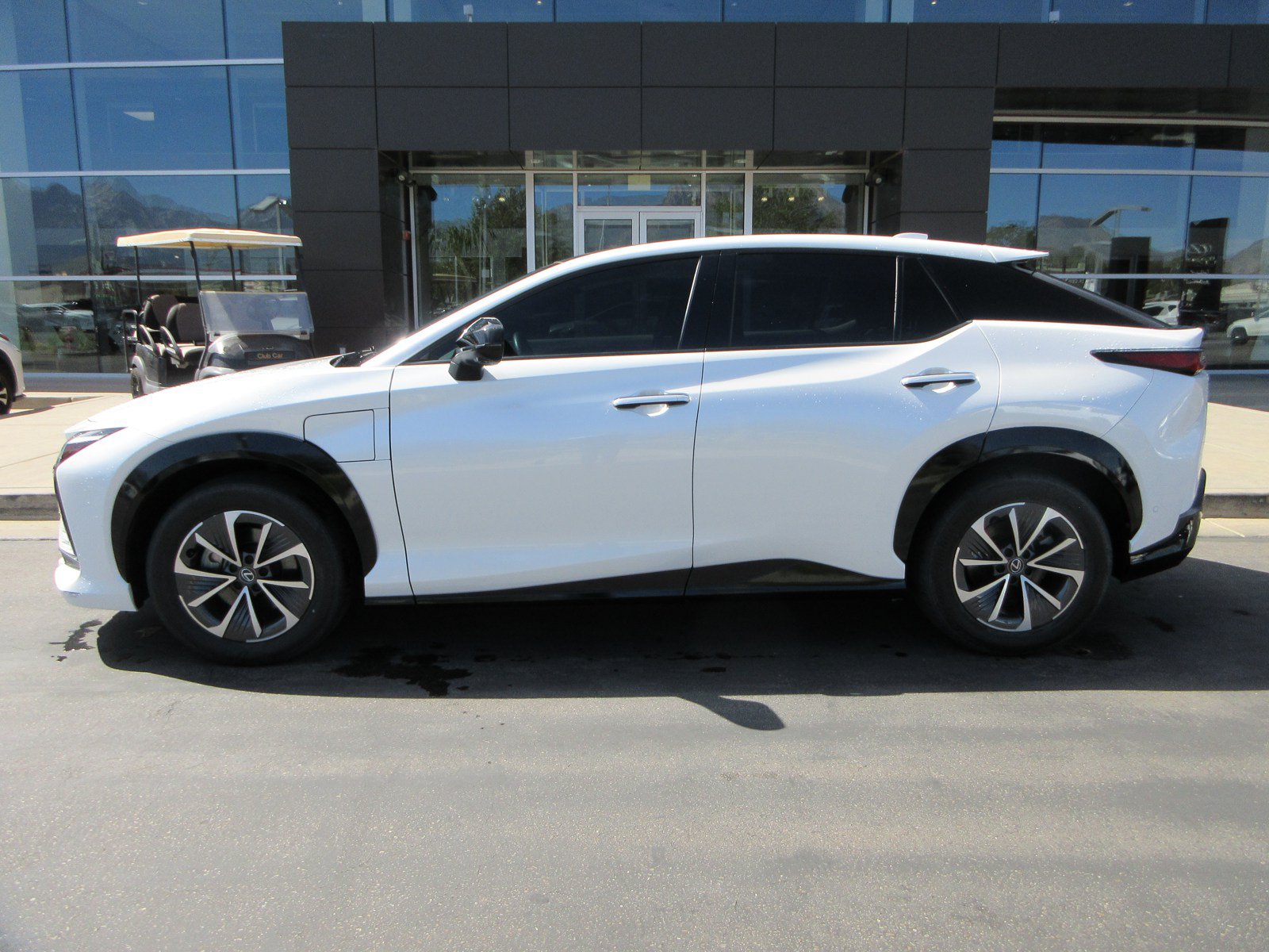 Used 2023 Lexus RZ 450e Premium w/ Technology Package AWD/4WD image 3