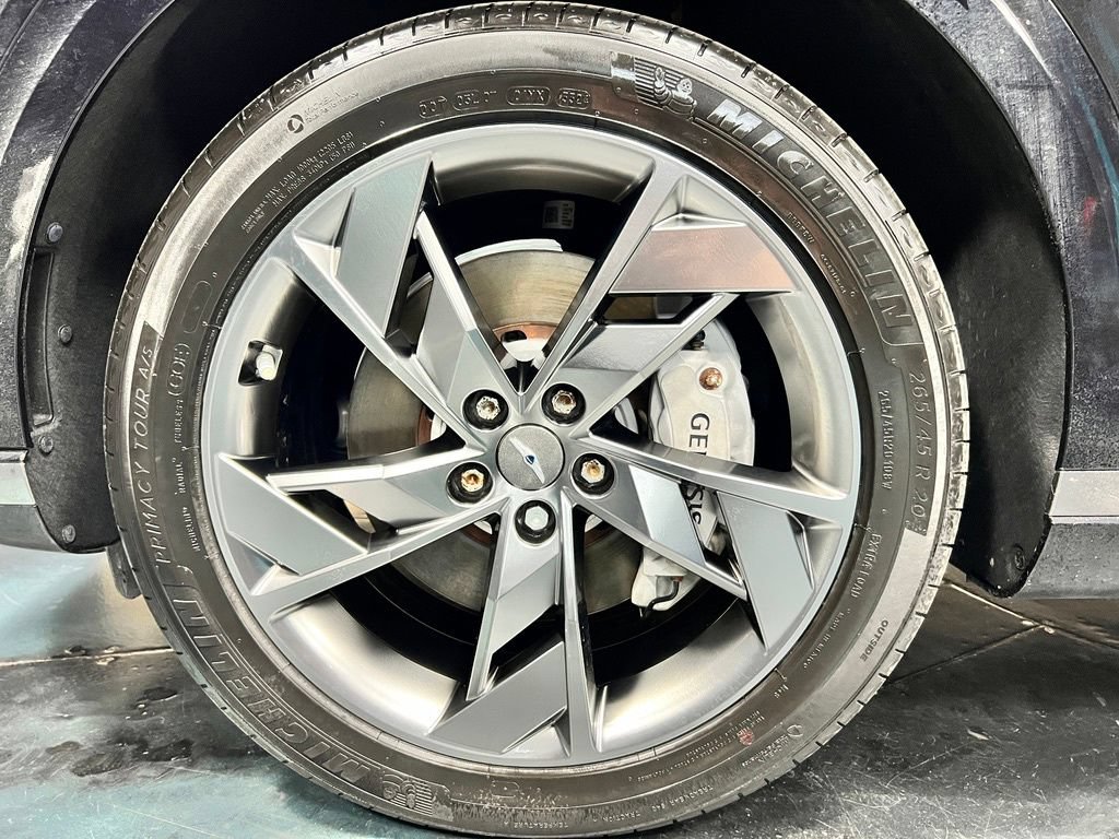 Used 2024 Genesis Electrified GV70 AWD/4WD image 11