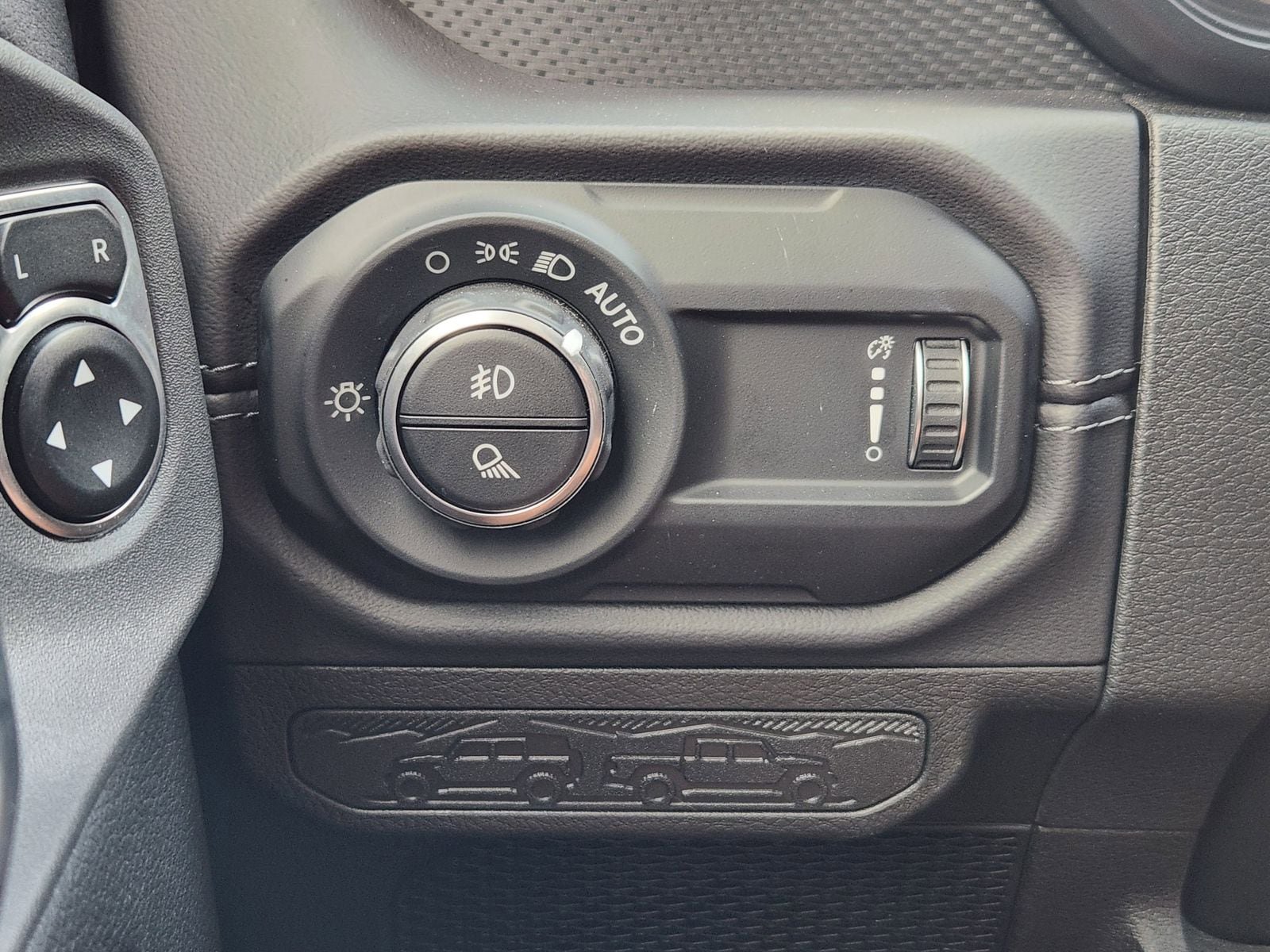 Used 2025 Jeep Gladiator Rubicon w/ Convenience Group image 31