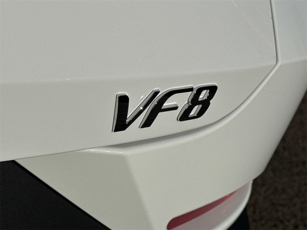 New 2025 VinFast VF 8 Plus image 13