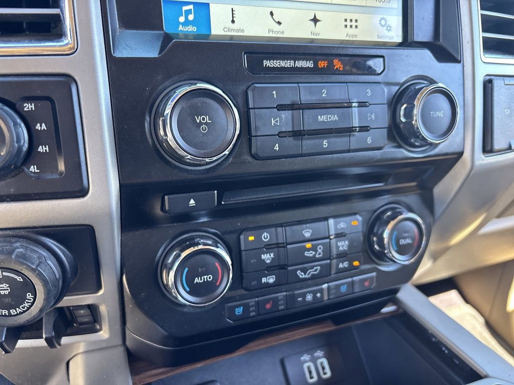 Used 2016 Ford F150 Lariat AWD/4WD image 24