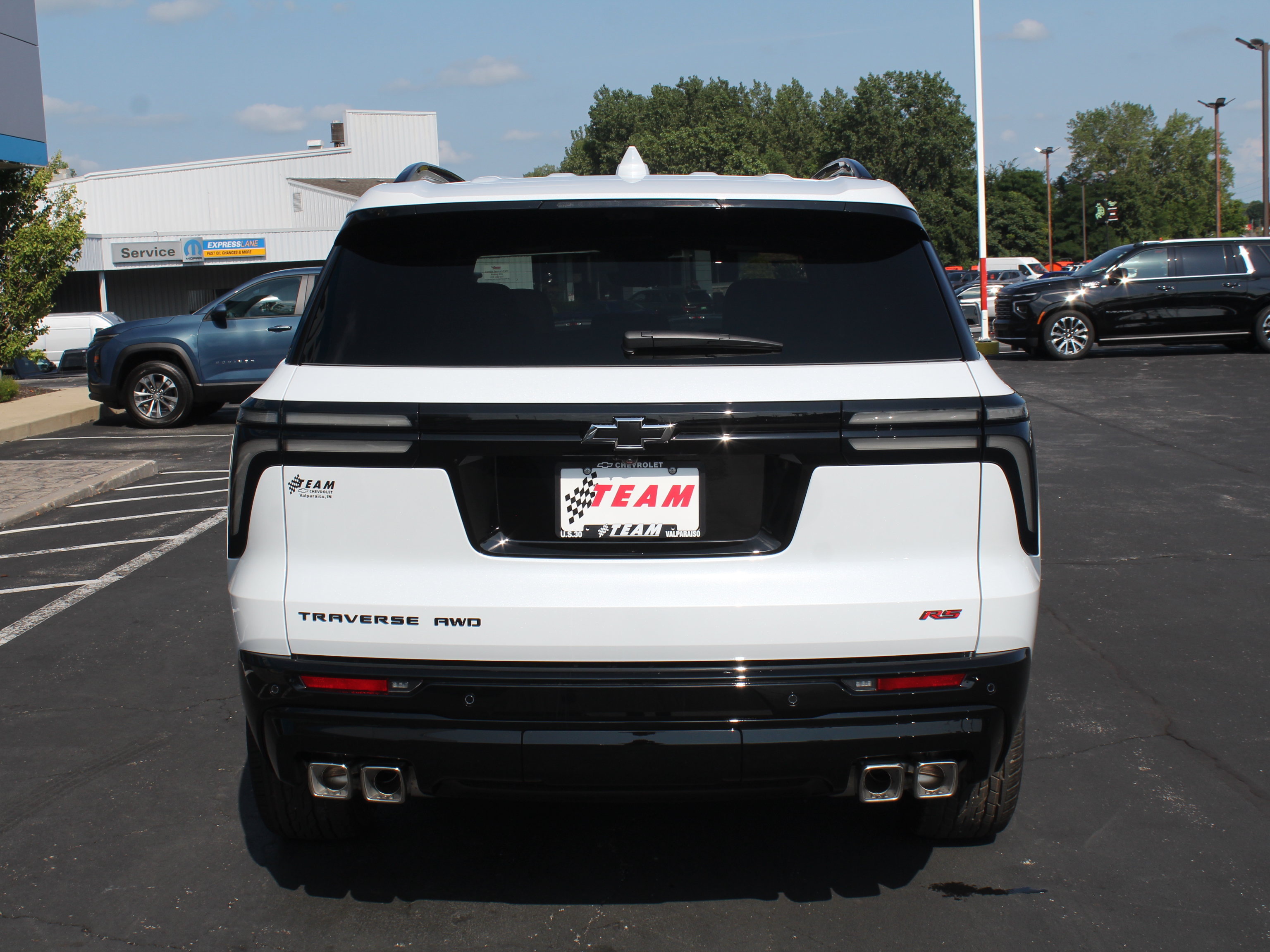 New 2027 Chevrolet Traverse RS w/ LPO, Floor Liner Package AWD/4WD image 5