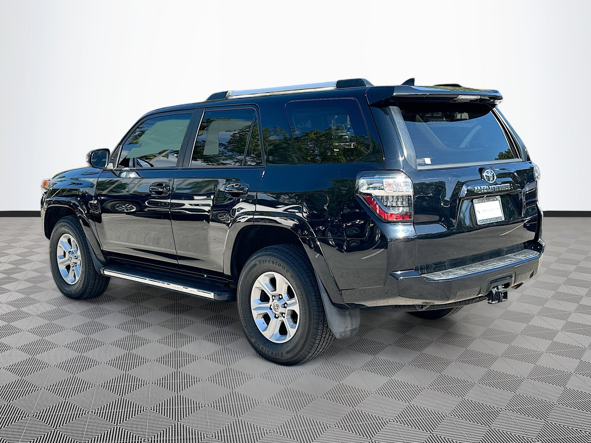 Used 2020 Toyota 4Runner SR5 image 5