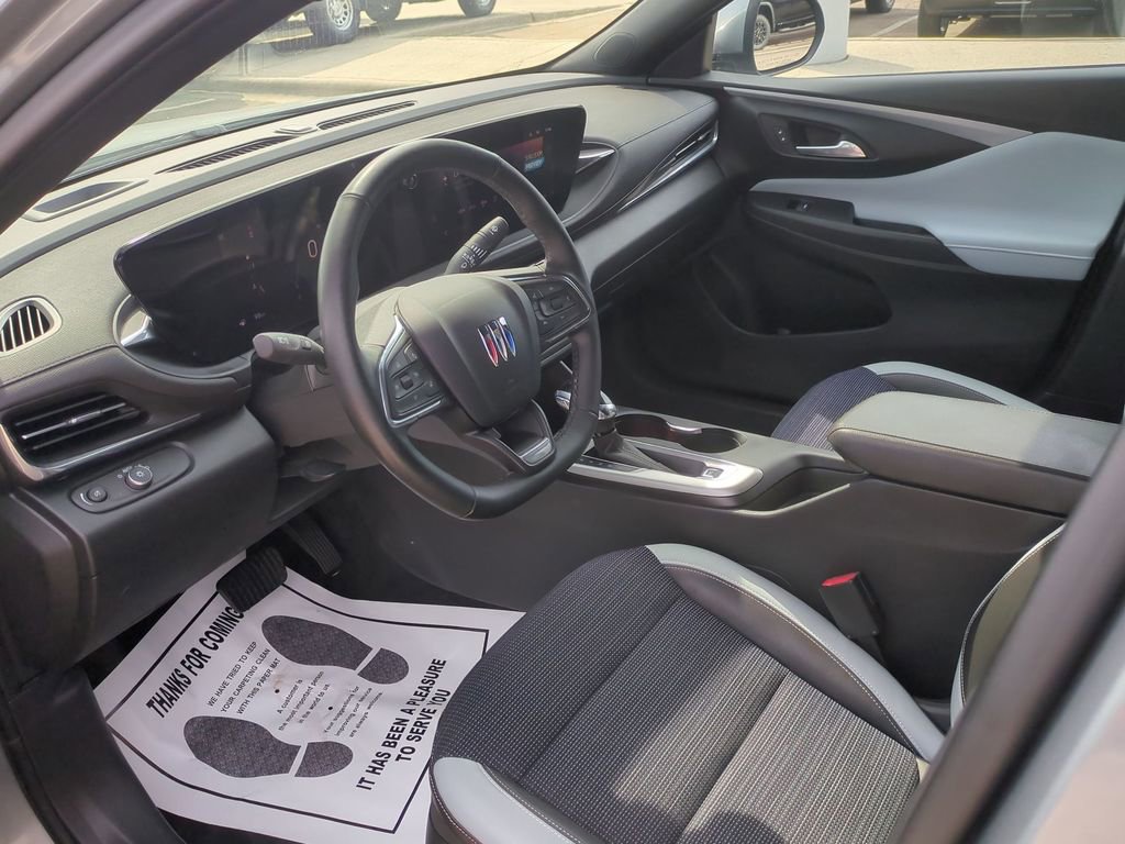 Used 2024 Buick Envista Preferred w/ Convenience I Package image 11