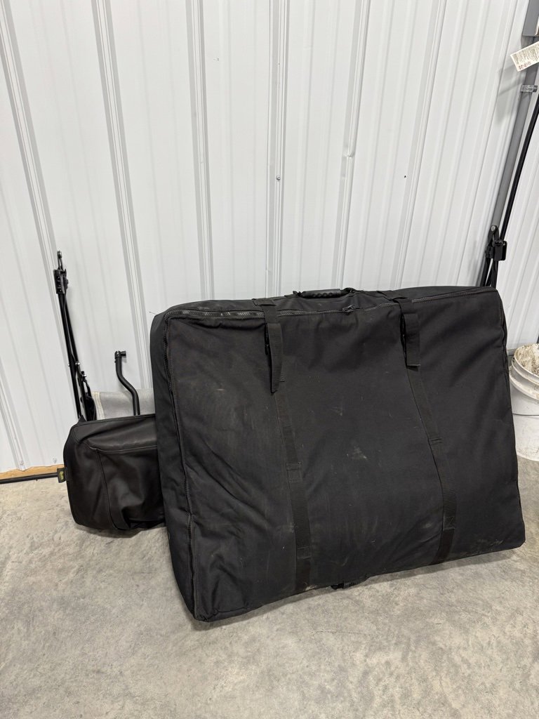 Used 2016 Jeep Wrangler Unlimited Sahara w/ Connectivity Group image 27