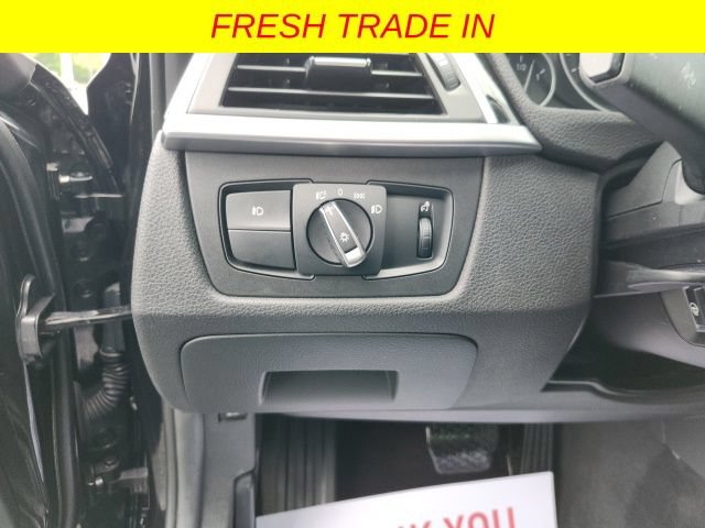 Used 2018 BMW 320i xDrive Sedan AWD/4WD image 17