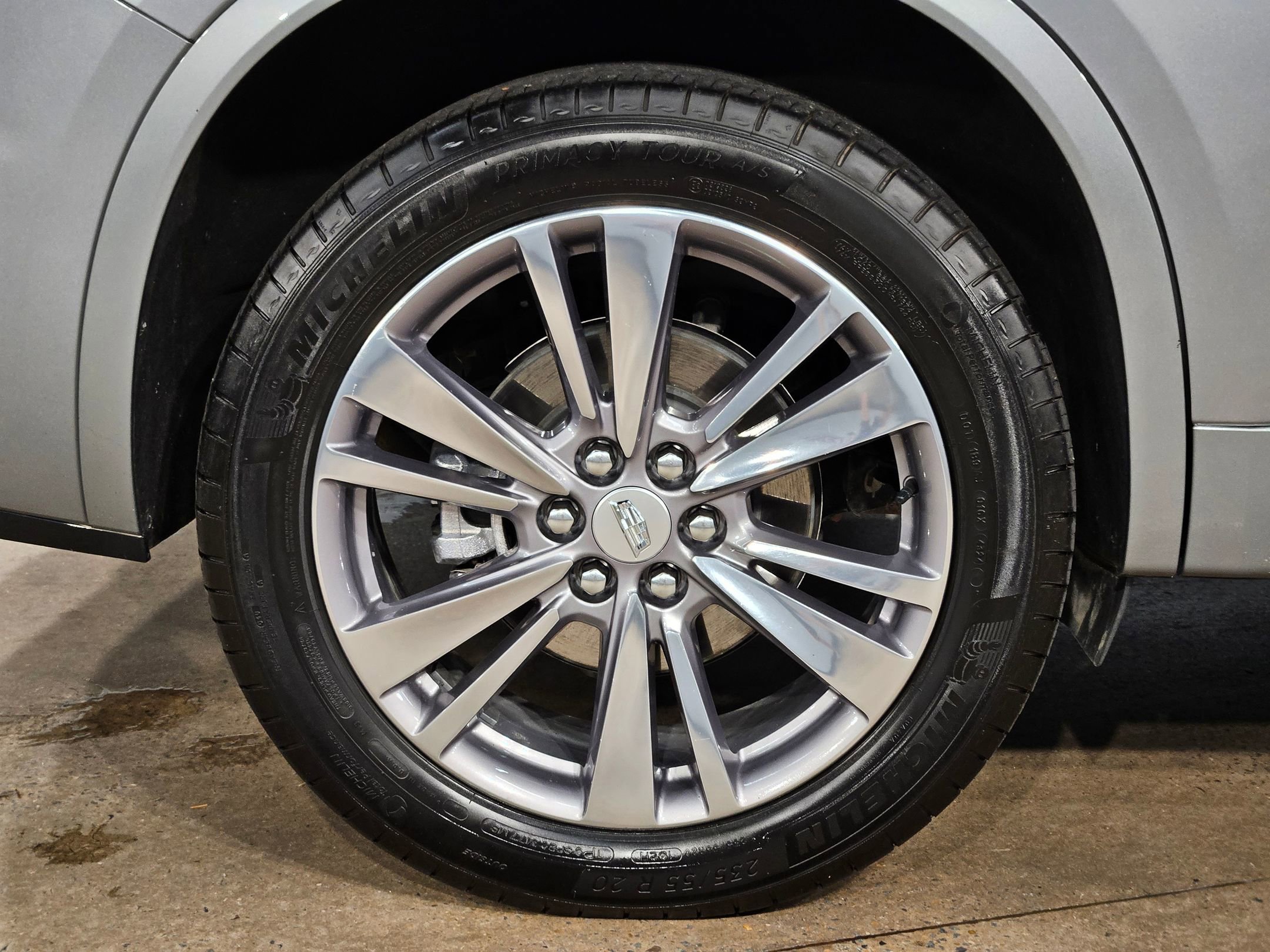 Used 2025 Cadillac XT6 Premium Luxury image 17