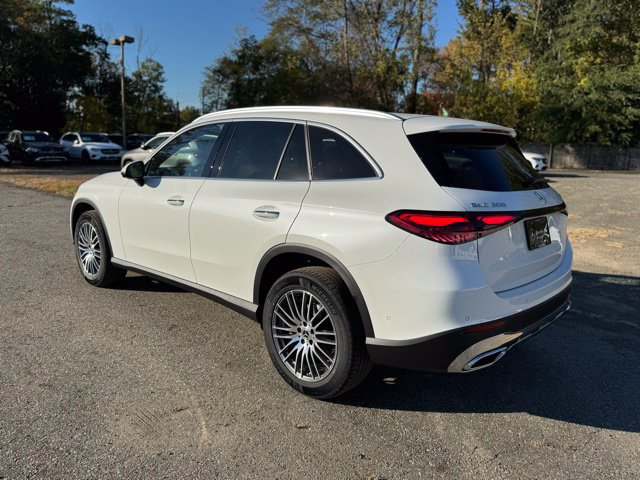 Used 2026 Mercedes-Benz GLC 300 4MATIC image 5