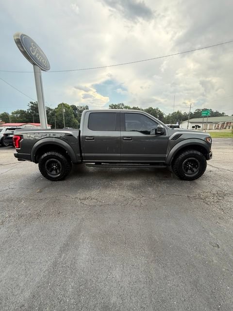 Used 2018 Ford F150 Raptor w/ Equipment Group 802A Luxury AWD/4WD image 3
