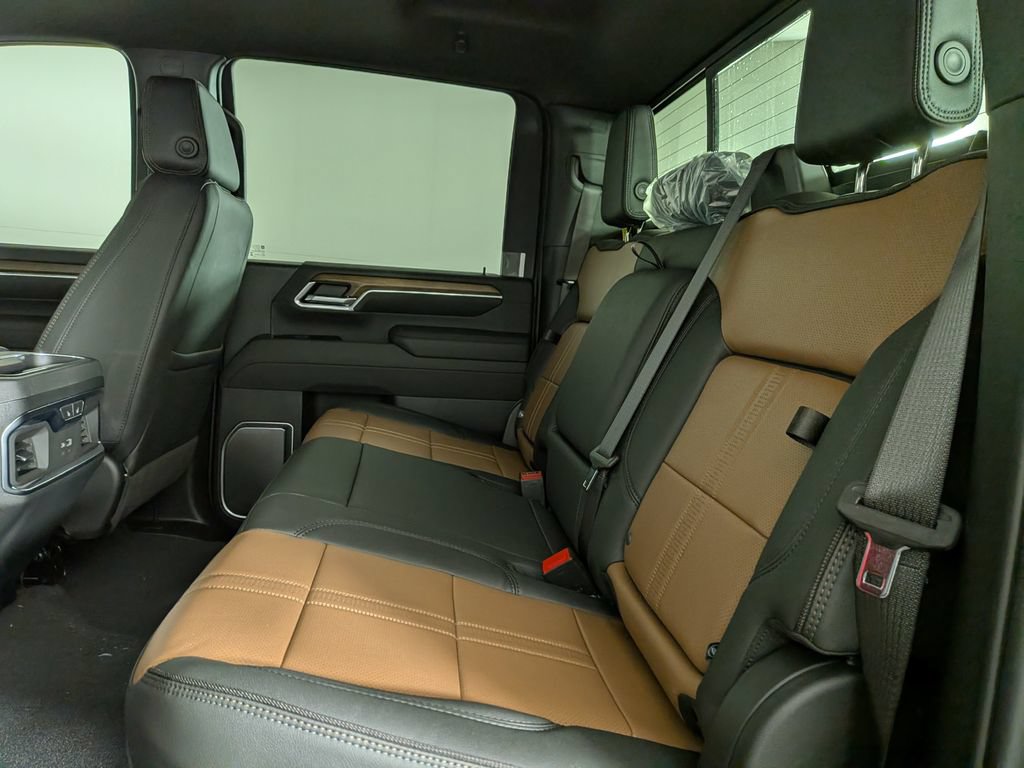 New 2026 Chevrolet Silverado 2500 High Country w/ High Country Premium Package AWD/4WD image 30