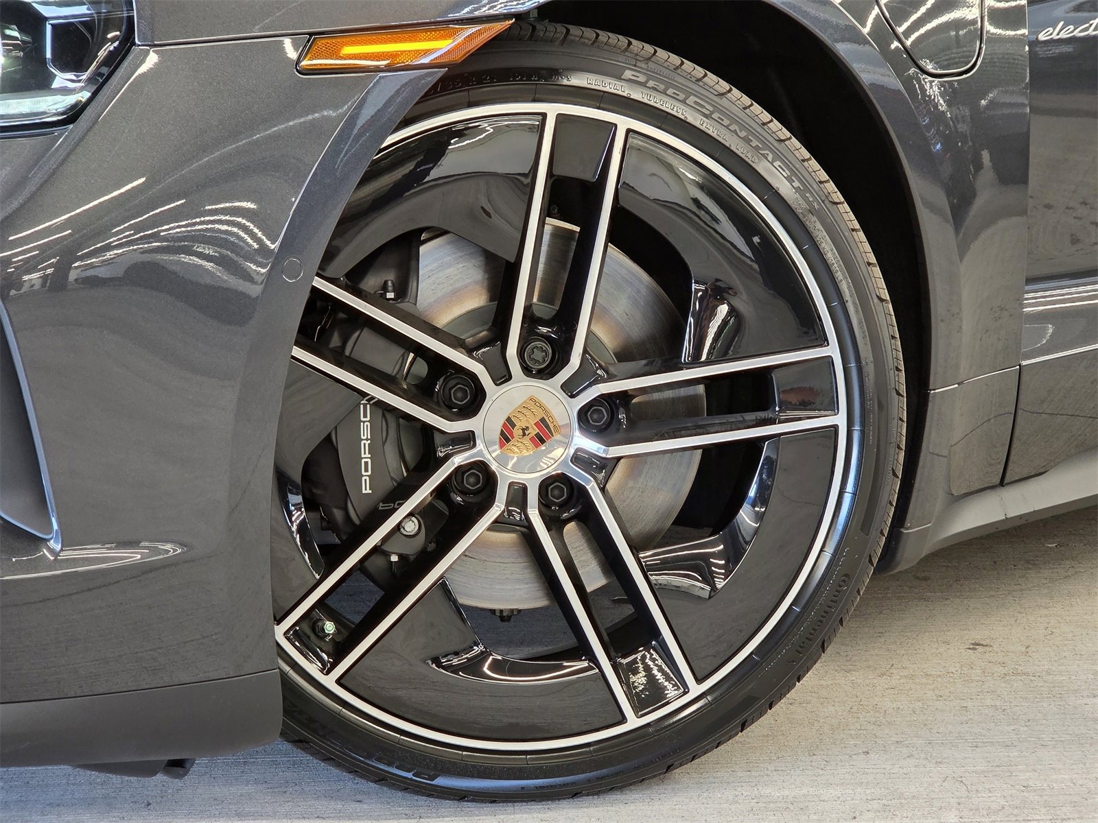 New 2026 Porsche Taycan image 21