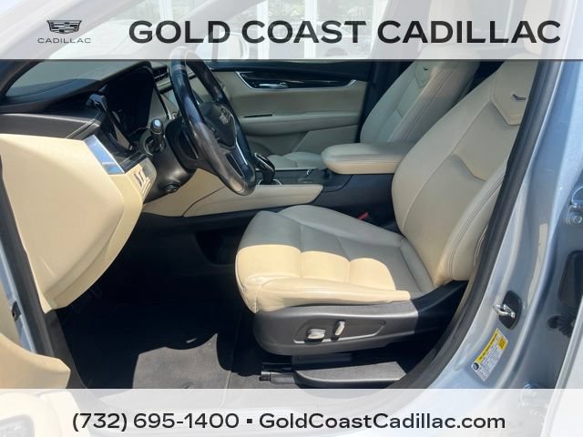 Used 2017 Cadillac XT5 FWD image 13