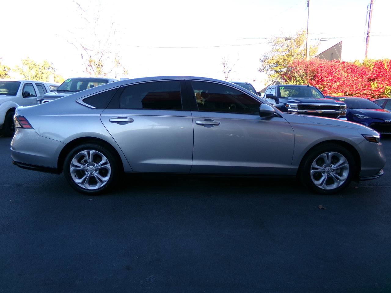 Used 2024 Honda Accord LX image 2