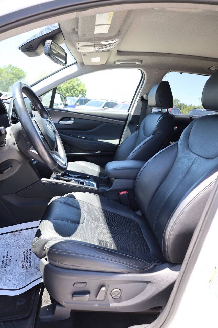 Used 2019 Hyundai Santa Fe FWD image 13