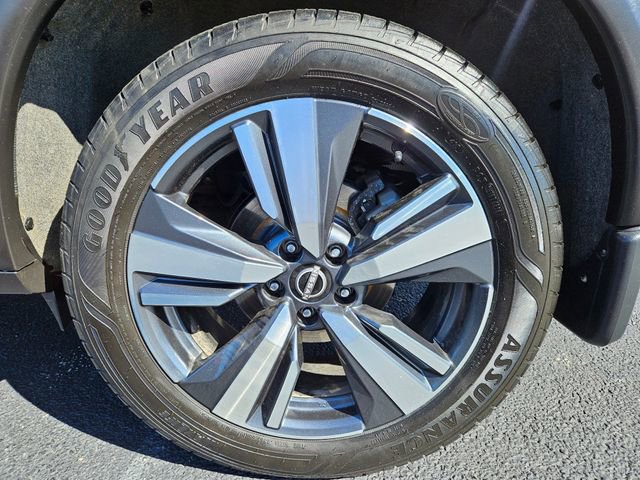 Used 2023 Nissan Rogue Platinum w/ Platinum Premium Package AWD/4WD image 36