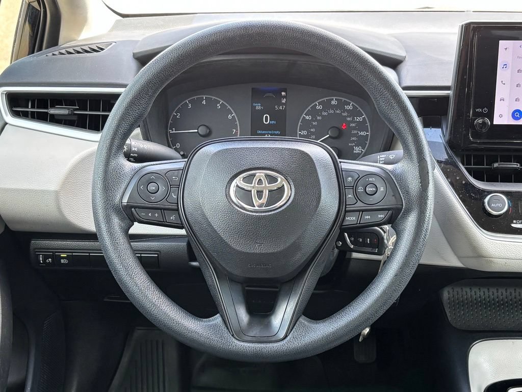 Used 2023 Toyota Corolla LE FWD image 14
