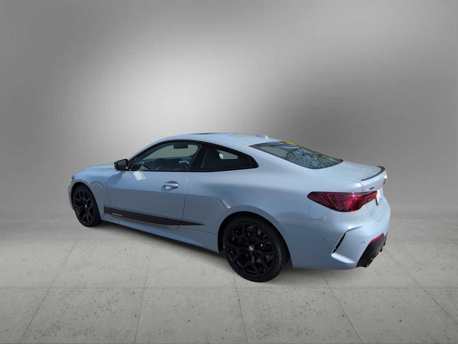 Used 2026 BMW 430i xDrive Coupe w/ M Sport Package AWD/4WD image 6