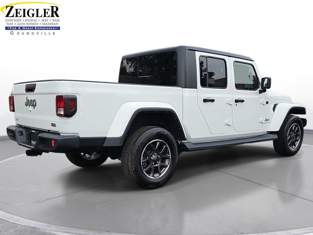 Used 2022 Jeep Gladiator Overland w/ Popular Equipment Package AWD/4WD image 5