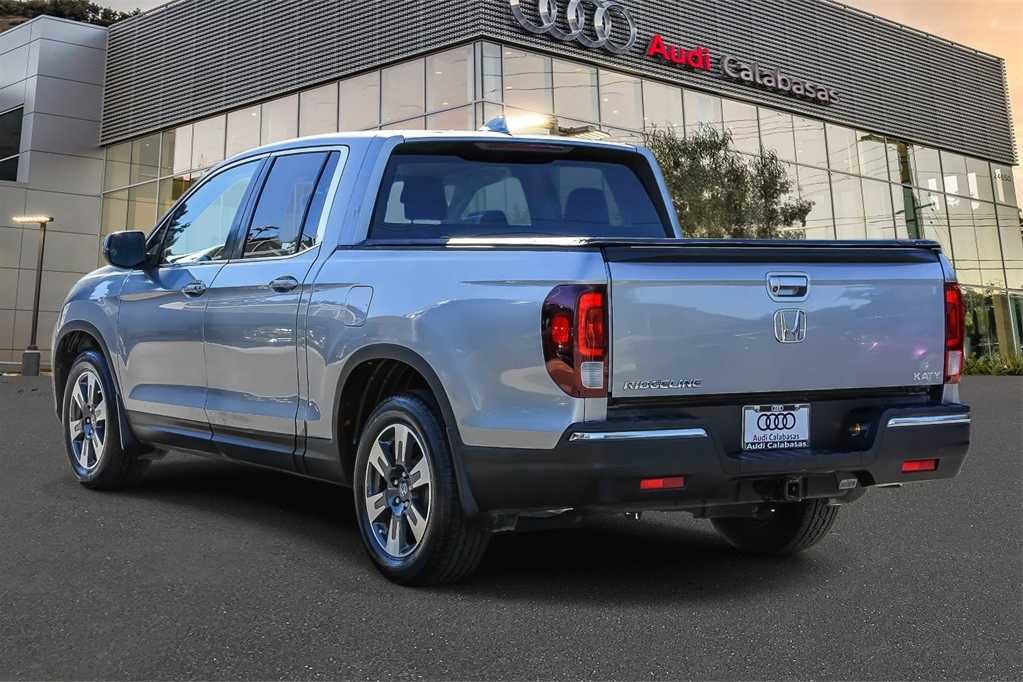 Used 2017 Honda Ridgeline RTL-T image 2