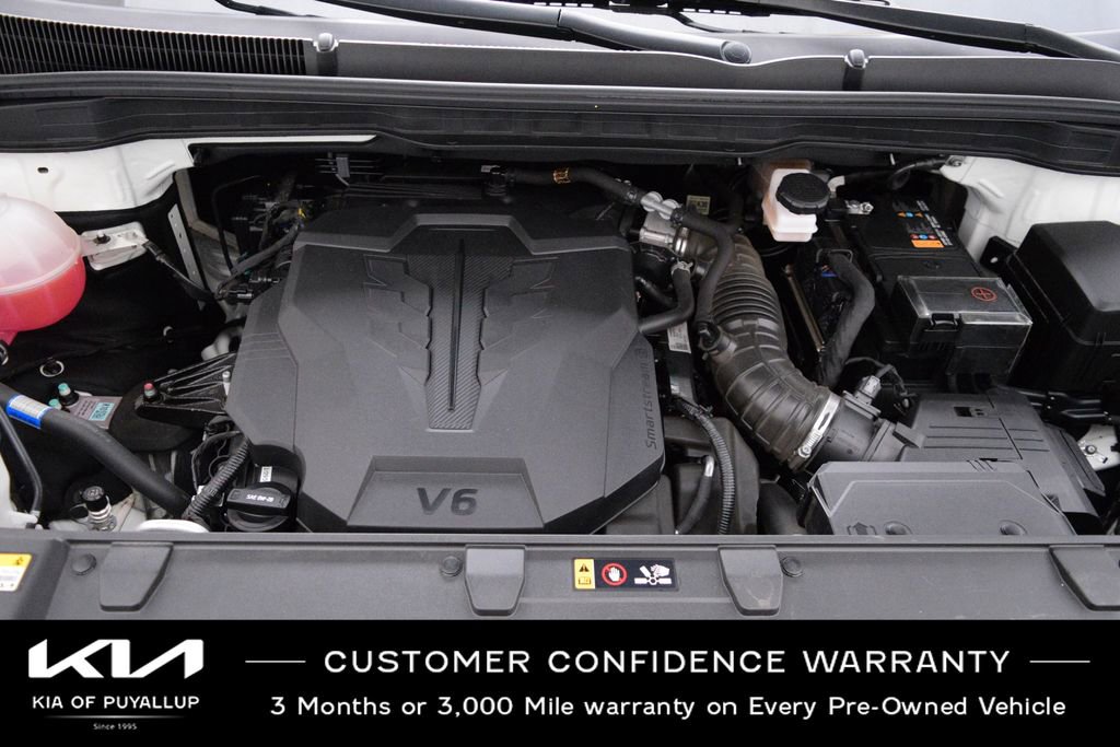 Used 2024 Kia Carnival LX FWD image 20