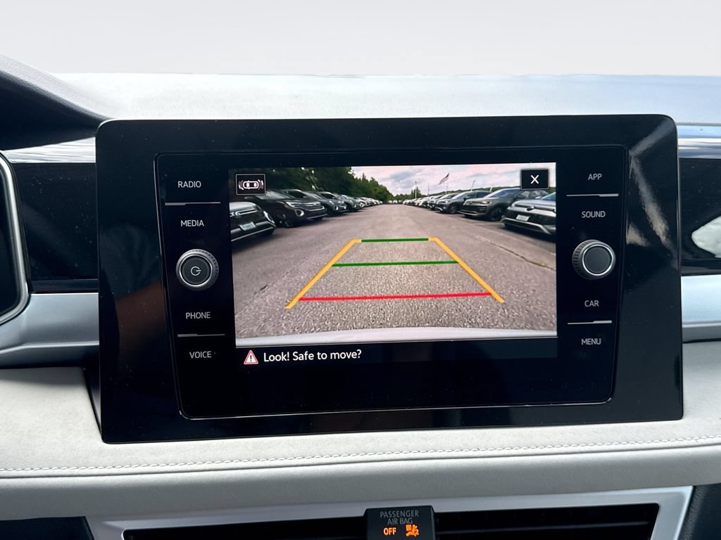 New 2026 Volkswagen Taos SE FWD image 24