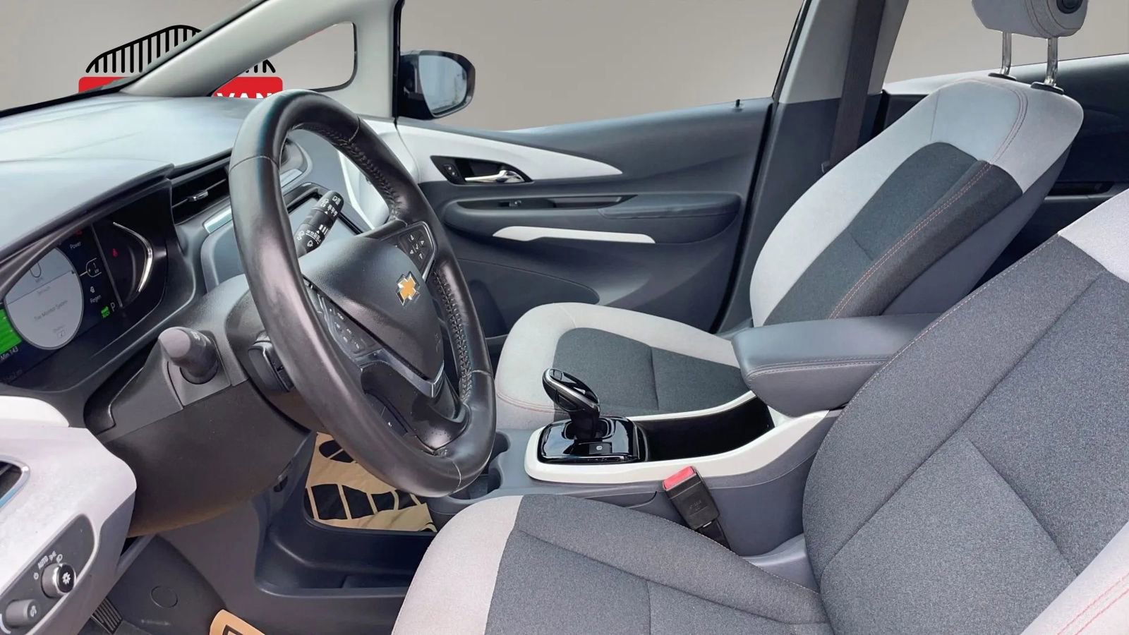 Used 2017 Chevrolet Bolt LT FWD image 29