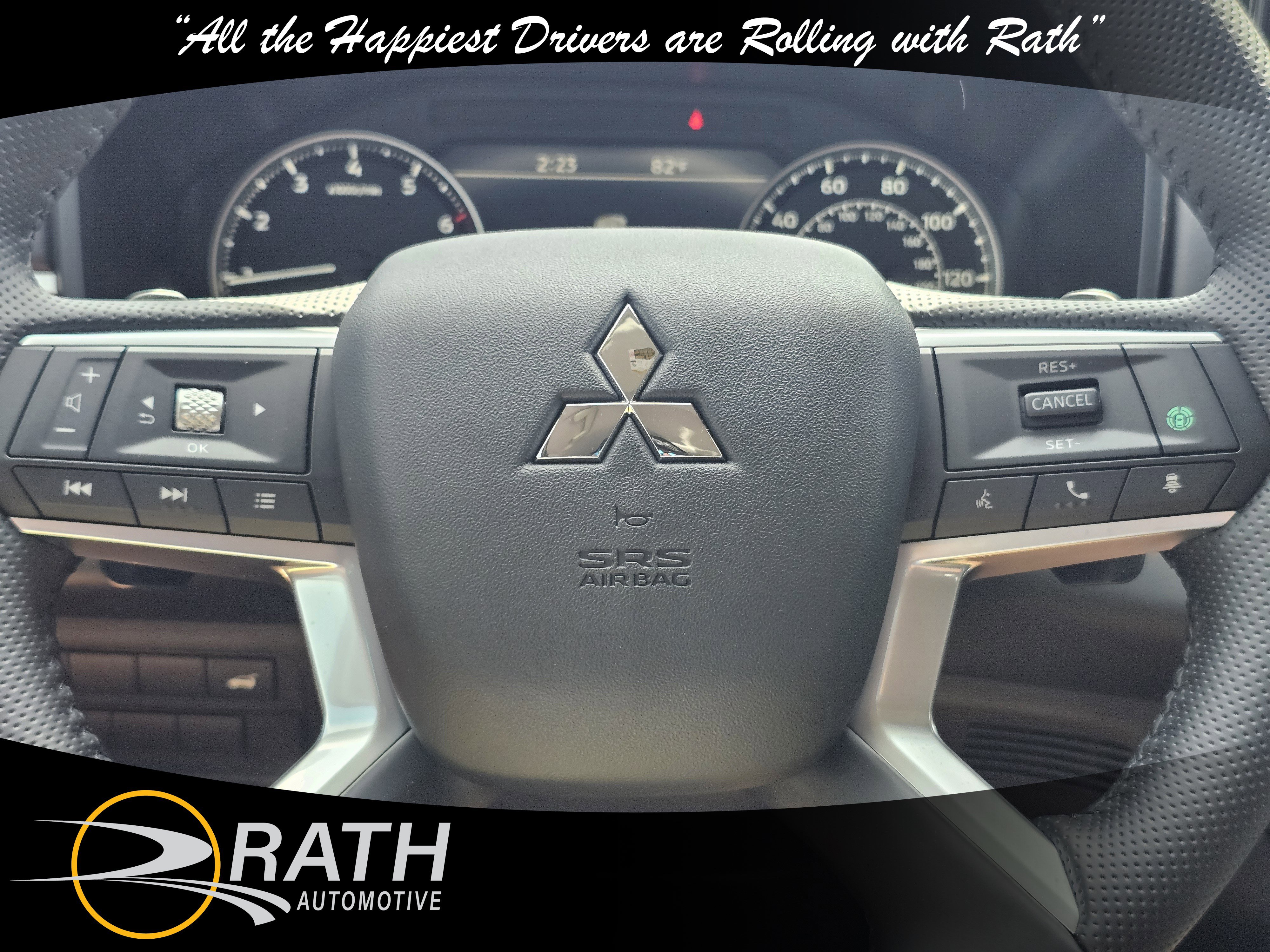 New 2026 Mitsubishi Outlander AWD image 13