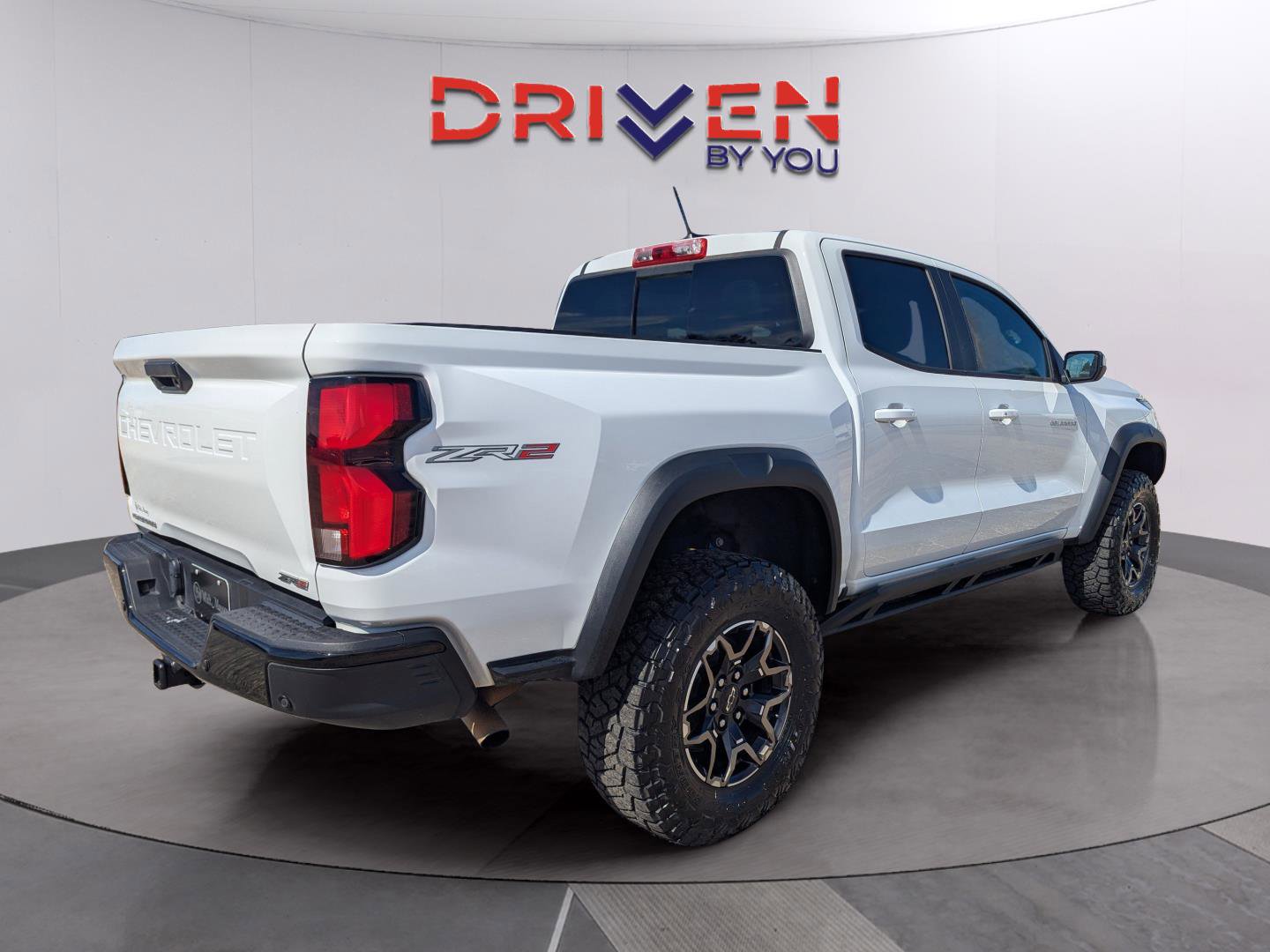 Used 2023 Chevrolet Colorado ZR2 w/ ZR2 Convenience Package III AWD/4WD image 5