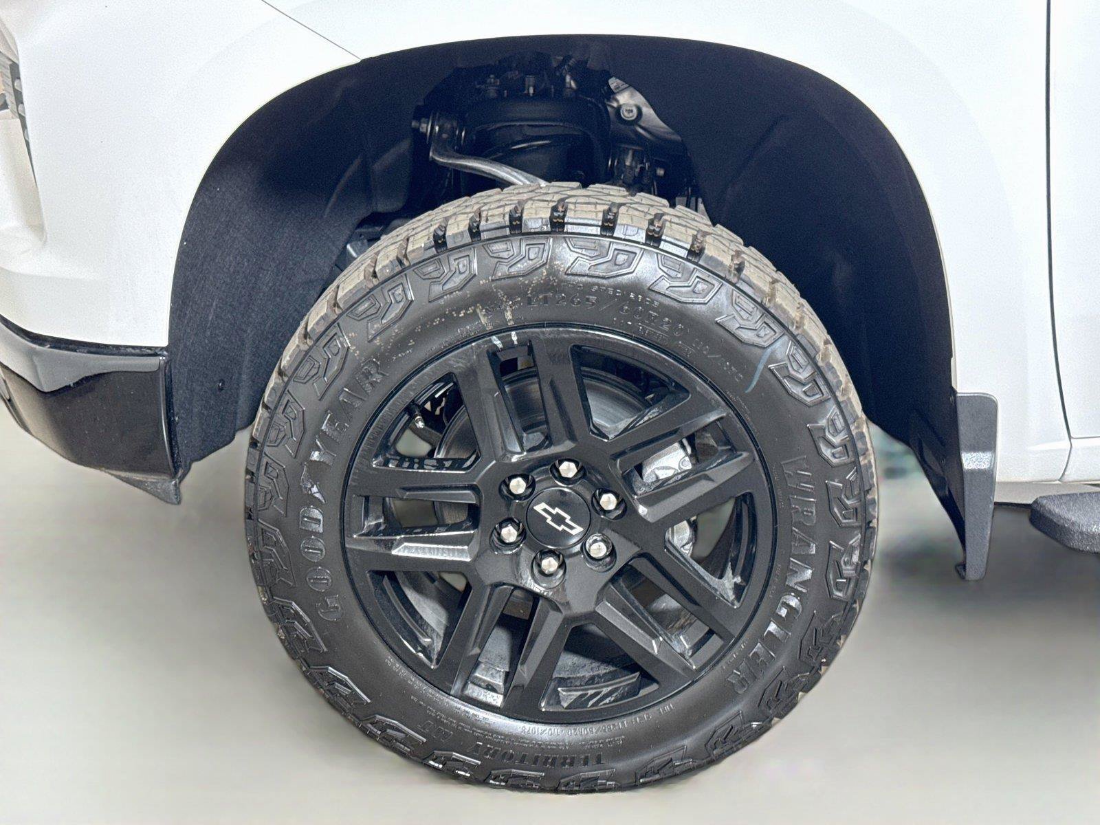New 2026 Chevrolet Silverado 1500 LT Trail Boss w/ Dark Appearance Package AWD/4WD image 19
