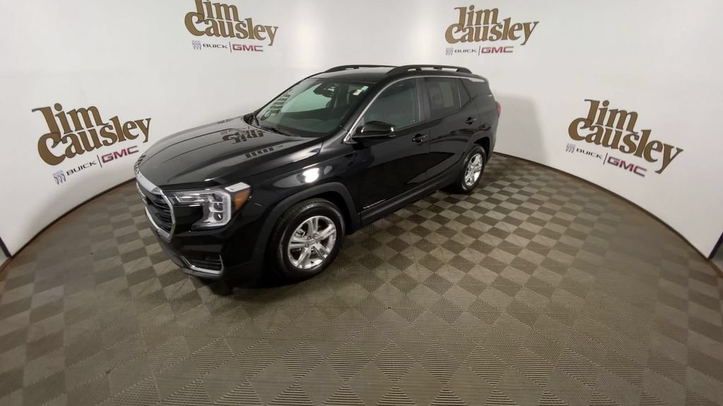Certified 2023 GMC Terrain SLE w/ Driver Convenience Package FWD image 4