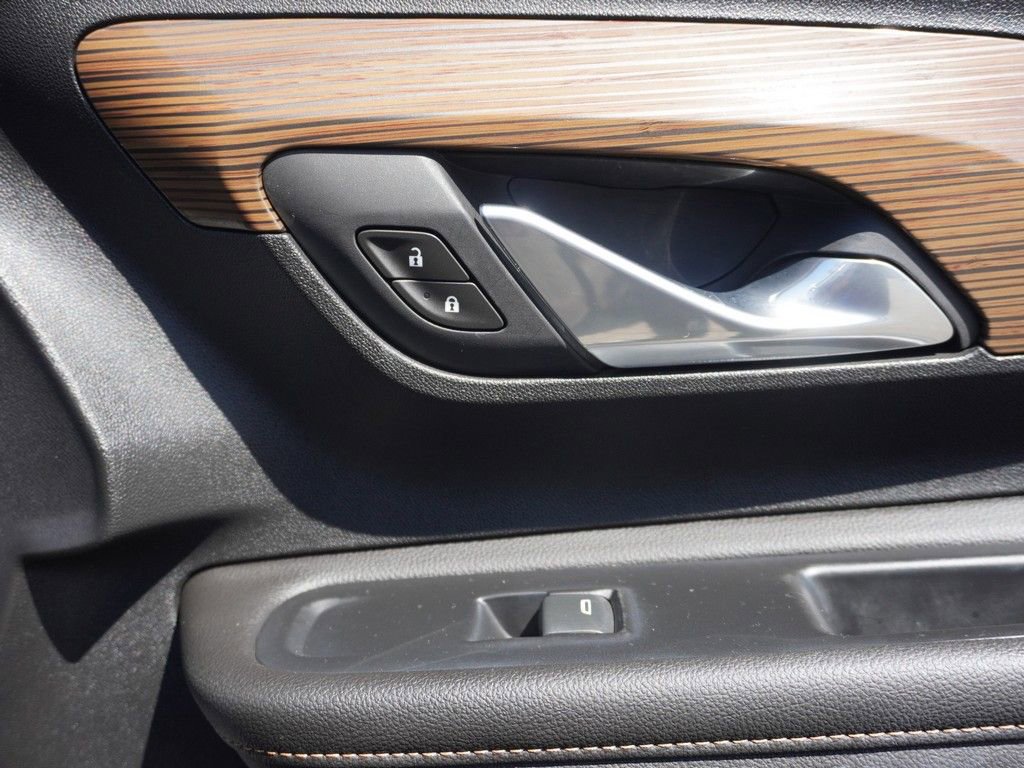 Used 2020 GMC Terrain SLE w/ Driver Convenience Package image 38