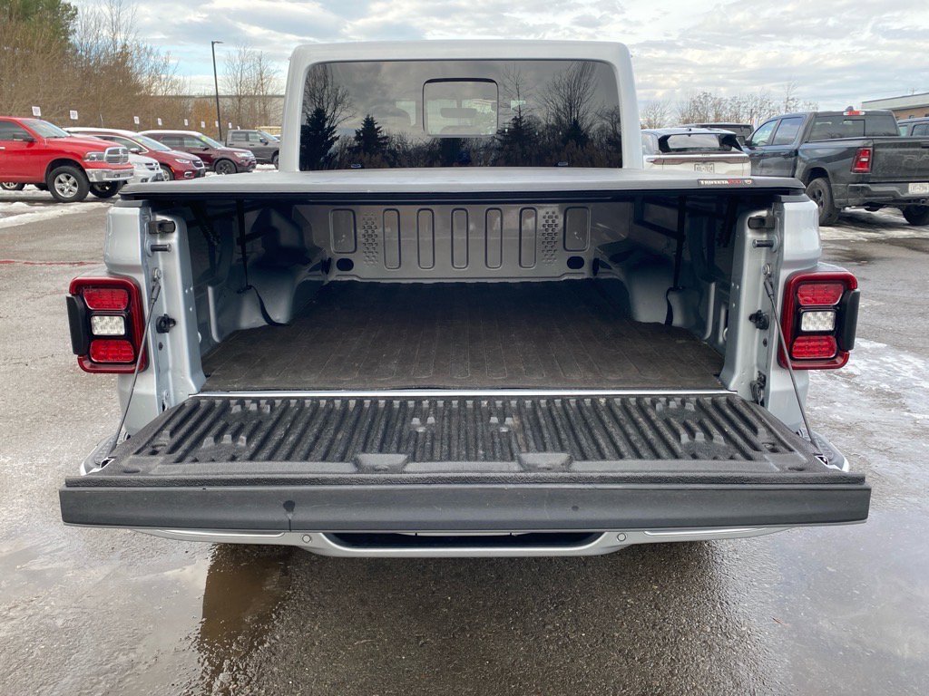 Used 2022 Jeep Gladiator Overland image 26