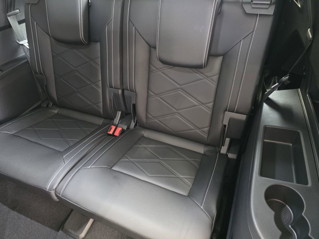 New 2026 Volkswagen Atlas SE image 20