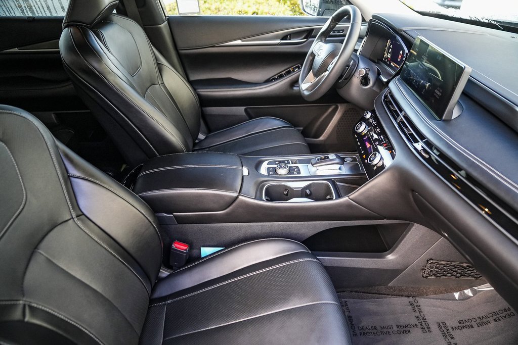 Certified 2023 INFINITI QX60 Luxe w/ Cargo Package image 15