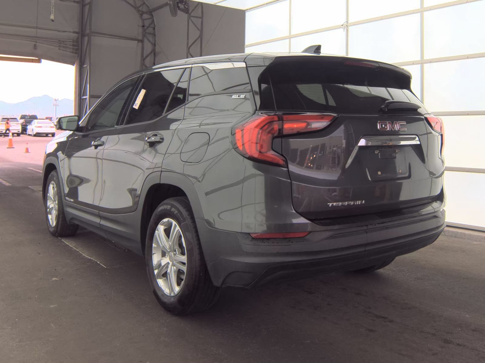 Used 2019 GMC Terrain SLE FWD image 6