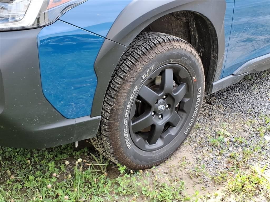 Certified 2025 Subaru Outback Wilderness AWD/4WD image 5