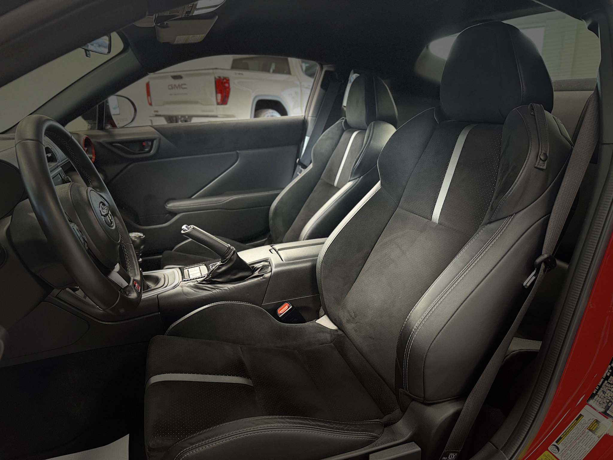 Used 2023 Toyota GR86 Premium RWD image 12