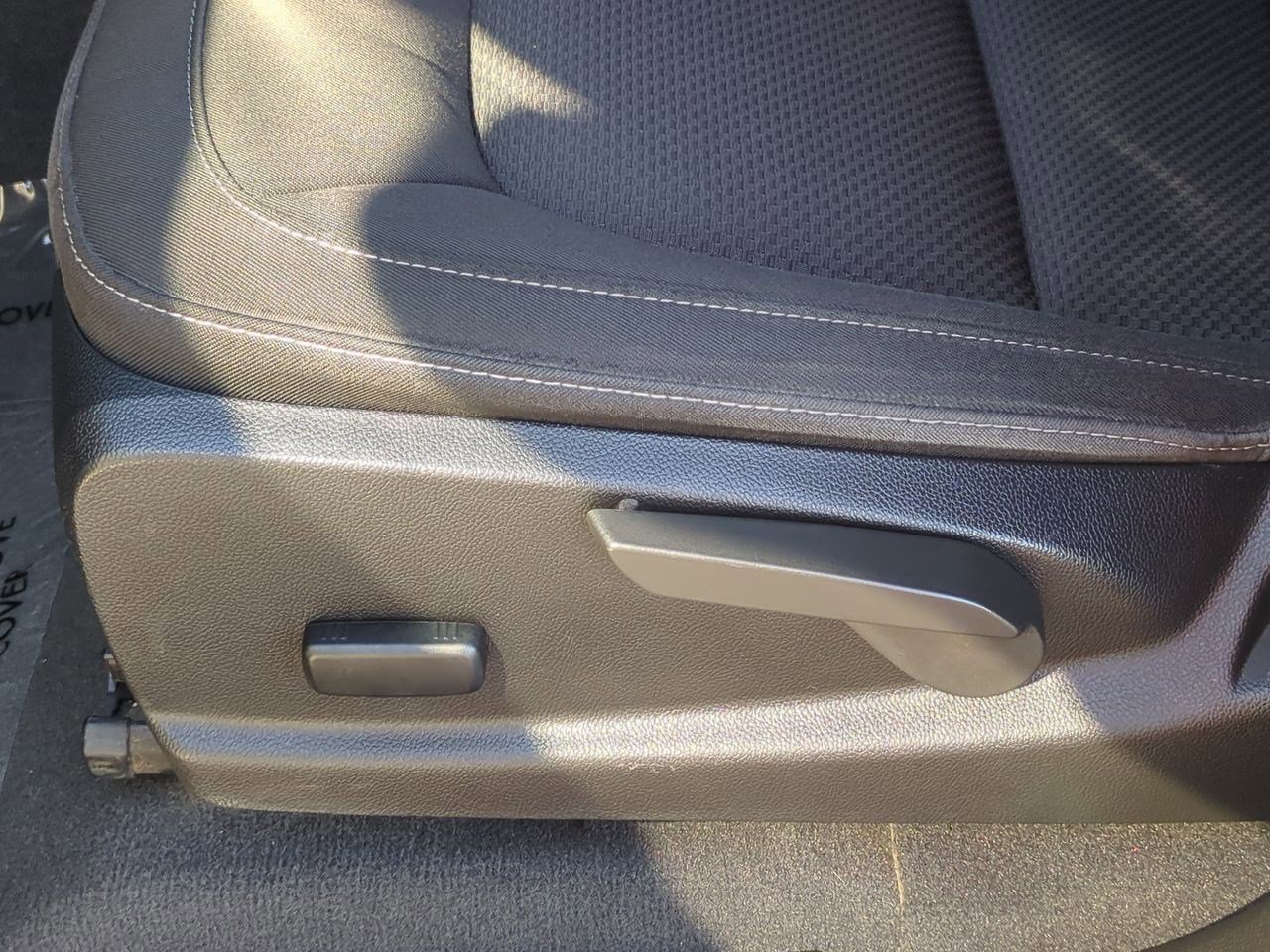 Used 2022 Chevrolet Colorado LT w/ LT Convenience Package image 20